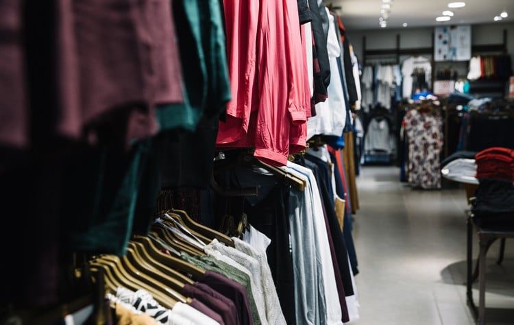 onde comprar roupas baratas em blumenau-sc